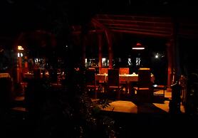 KARANG SARI Guesthouse & Restaurant