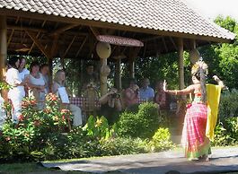 KARANG SARI Guesthouse & Restaurant