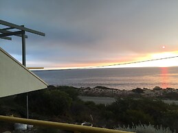 Beach Front The Wedge - Adults Only