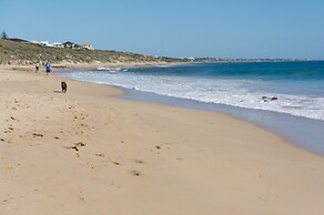 Beach Front The Wedge - Adults Only