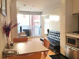 Ozstays Katz Apartments