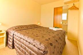 Arrow Motel Apartments