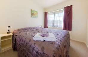 Arrow Motel Apartments