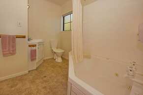 Arrow Motel Apartments