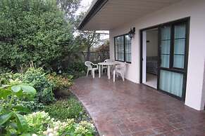 Arrow Motel Apartments