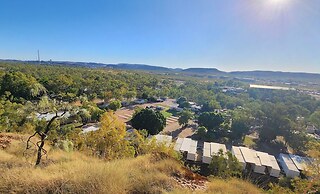 Aaok Moondarra Accommodation Village