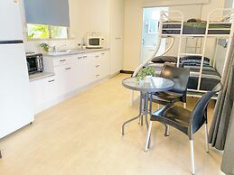 Aaok Moondarra Accommodation Village