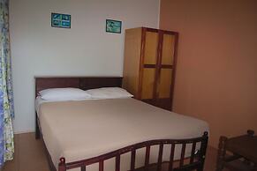 Rendezvous Surf Camp Fiji - Hostel