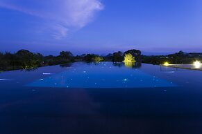 Aliya Resort & Spa