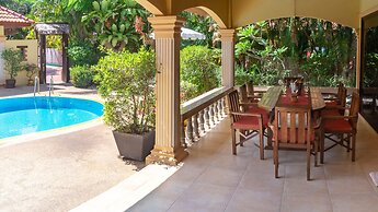 Coconut Paradise Villas