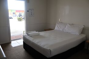 Park Avenue Hotel Motel