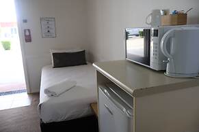 Park Avenue Hotel Motel