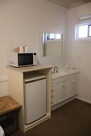 Park Avenue Hotel Motel