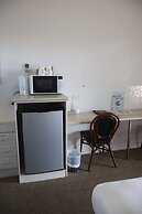 Park Avenue Hotel Motel