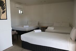 Park Avenue Hotel Motel