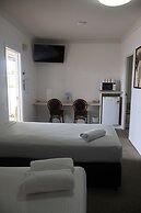 Park Avenue Hotel Motel