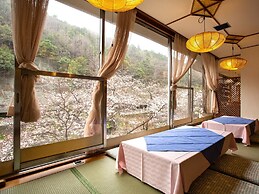 Shin Kabakawa Kanko Hotel