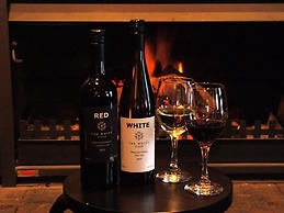 Ski Club of Victoria - Ivor Whittaker Lodge