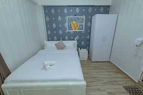 Ken's Backpackers Hotel