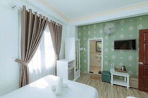 Ken's Backpackers Hotel