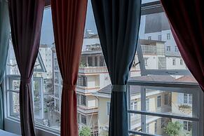 Ken's Backpackers Hotel