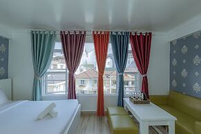 Ken's Backpackers Hotel