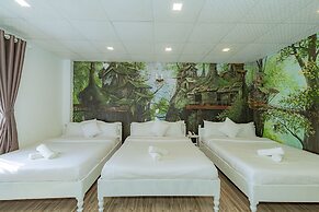 Ken's Backpackers Hotel