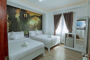 Ken's Backpackers Hotel