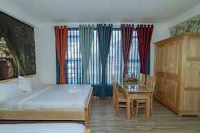 Ken's Backpackers Hotel