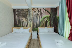 Ken's Backpackers Hotel