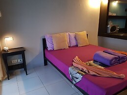 Zone6 Coworking Beach Apartment