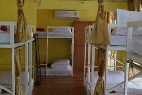 Zone6 Coworking Beach Apartment