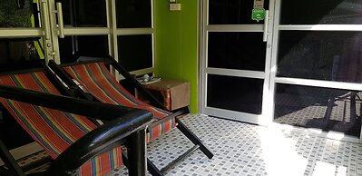 Zone6 Coworking Beach Apartment