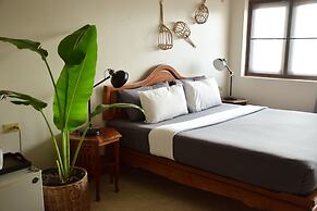 Fisherman's House Cafe & Hotel