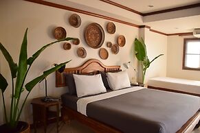 Fisherman's House Cafe & Hotel