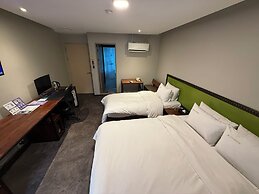 Cleopatra Hotel