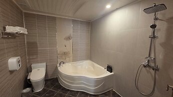 Ilsan Hotel Cleo