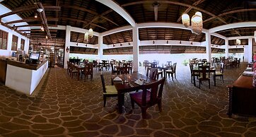 Amun Ini Beach Resort & Spa