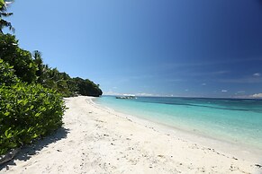 Amun Ini Beach Resort & Spa