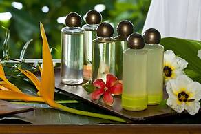 Amun Ini Beach Resort & Spa