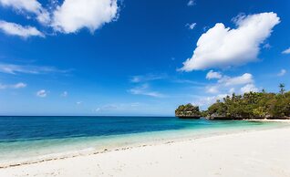 Amun Ini Beach Resort & Spa