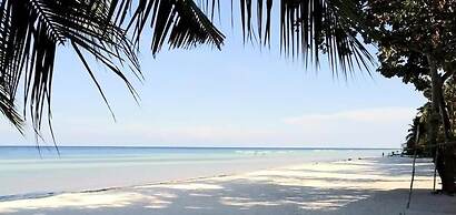 Amun Ini Beach Resort & Spa