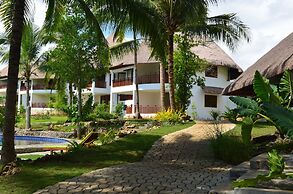Amun Ini Beach Resort & Spa