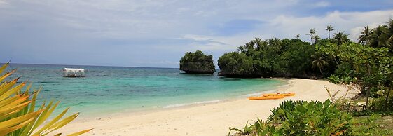 Amun Ini Beach Resort & Spa