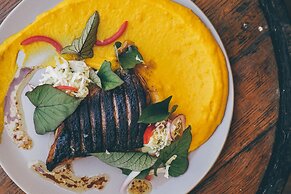 Amun Ini Beach Resort & Spa