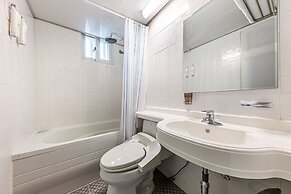 Friendly DH Naissance Hotel by Mindrum Group