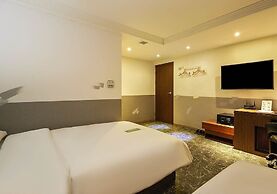 Friendly DH Naissance Hotel by Mindrum Group