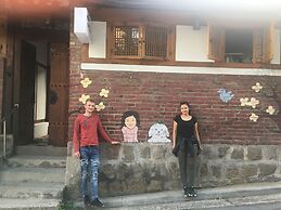 Friendly DH Naissance Hotel by Mindrum Group