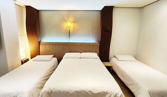 Friendly DH Naissance Hotel by Mindrum Group