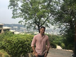 Friendly DH Naissance Hotel by Mindrum Group